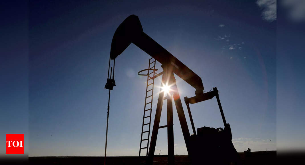 Pakistan keen to pay for Russian oil imports With Chinese yuan