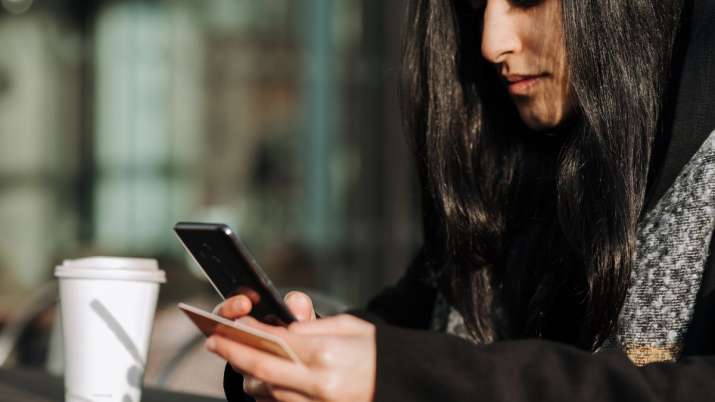 Fraud Alert! नया डेबिट कार्ड मिलते ही सबसे पहले करें ये काम! नहीं तो हो जाएगा अकाउंट खाली