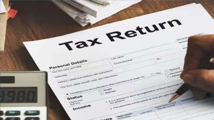 आयकर रिटर्न फाइल करने में हो गई गलती तो टेंशन नहीं लें, फॉलो करें ये आसान स्टेप्स और करें सुधार