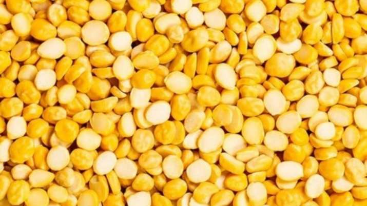 चना दाल अब सिर्फ 60 रुपये प्रति किलो खरीदें, जानें कहां से खरीद पाएंगे बाजार से आधे दाम पर दाल