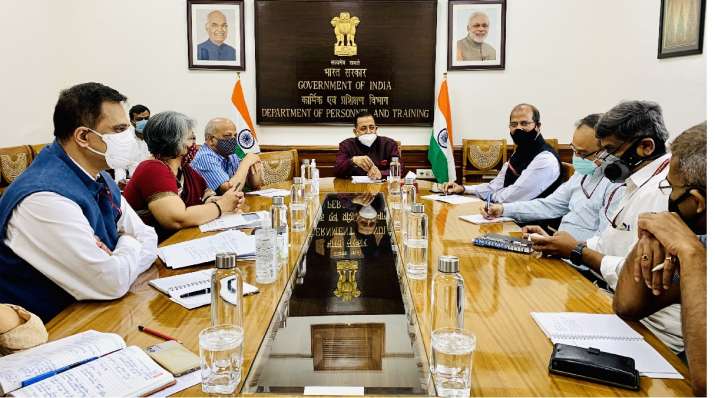 मोदी सरकार ने केंद्रीय अधिकारियों को दिया बड़ा तोहफा, ये समान खरीदने के लिए मिलेंगे इतने लाख