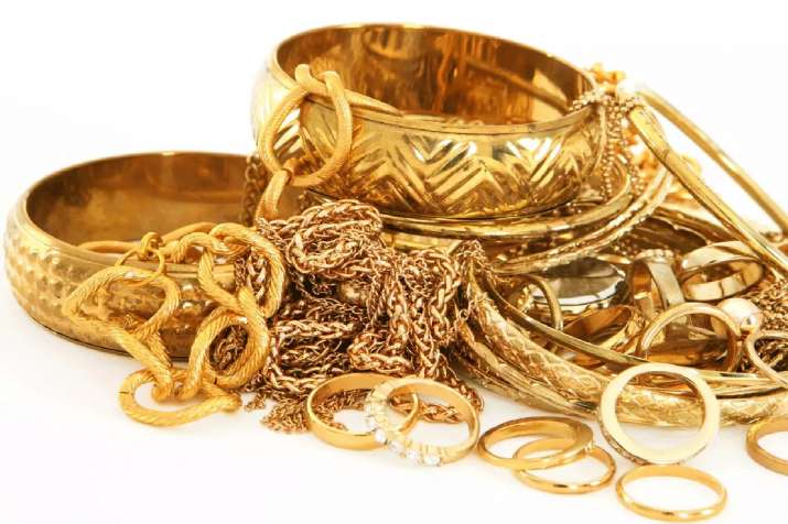 सेंको गोल्ड के IPO में निवेश करने वाले निवेशकों की बल्ले-बल्ले,  शेयर इतना फीसदी बढ़कर बाजार में हुआ सूचीबद्ध