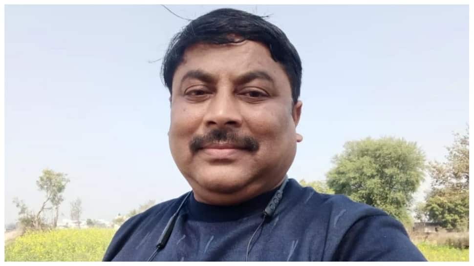 Andhere Ghar Ka Ujala: A Bangali Babu Who Worked As A Table Cleaner Left Home With Only Rs 100 In Pocket Has Now Net Worth of Rs 200 Crore