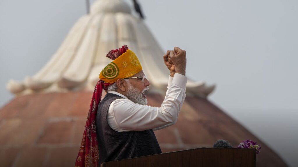 PM मोदी ने लाल किला से देशवासियों को दी 3 गारंटी, इस सपने के साथ अब आगे बढ़ेगा देश