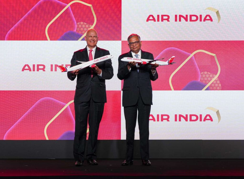 अब ऐसे दिखेंगे Air India के हवाई जहाज, कंपनी ने बदला ब्रांड लोगो, जानिए अब 'महाराजा' का क्या होगा?