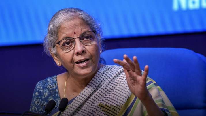 ऑनलाइन गेमिंग खेलने वाले लिख कर रख लें ये तारीख, निर्मला सीतारमण ने दे दी है बुरी खबर