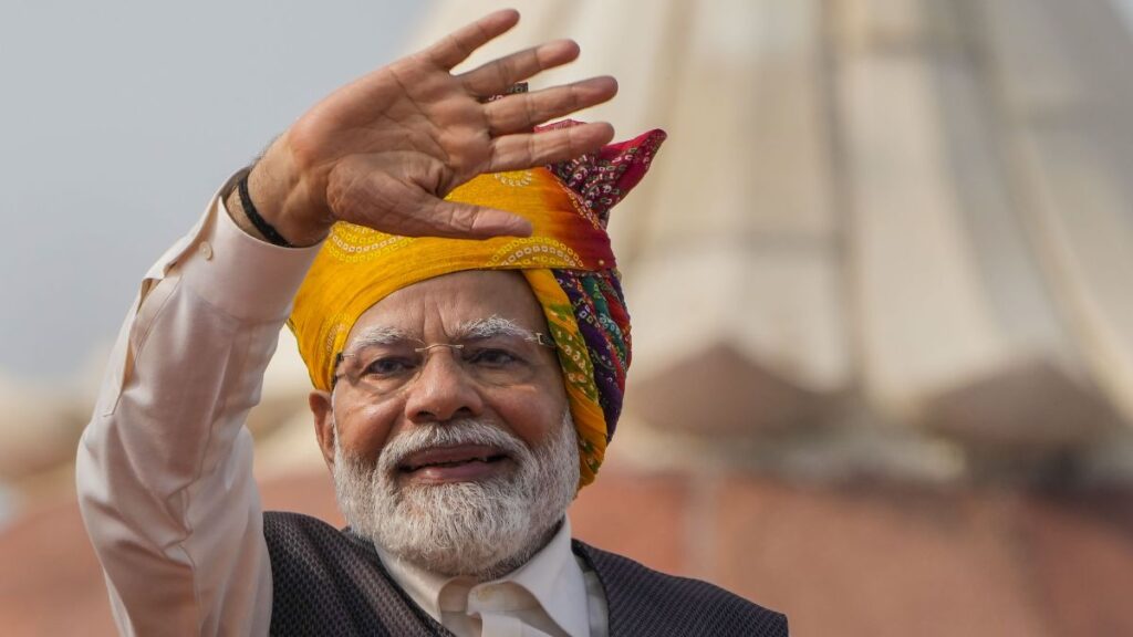 महंगाई की मार पर मोदी का प्रहार, मिडिल क्लास की हो गई बल्ले-बल्ले