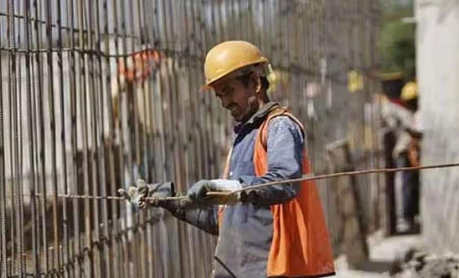 Delhi Govt Hikes Minimum Wages For Skilled, Semi-Skilled & Unskilled Workers From Oct 1