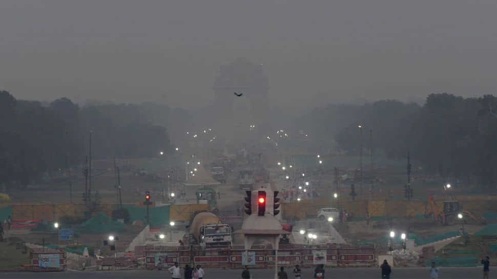 Delhi: Kejriwal Govts Red Light On, Gaadi Off Campaign Begins On Oct 26