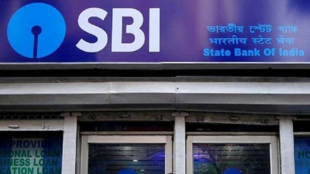 SBI ने जारी किया अलर्ट, Debit Card और UPI से जुड़ी ये सेवाएं रहेंगी बंद
