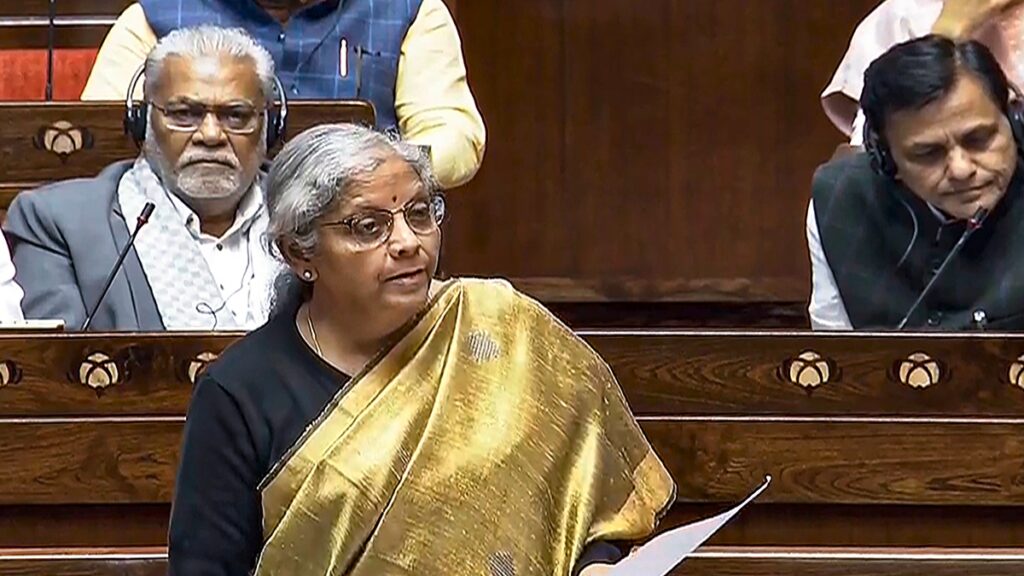 बेरोजगारी दर 2017-18 के मुकाबले घटी या बढ़ी? वित्त मंत्री ने राज्यसभा में दी ये चौंकाने वाली जानकारी